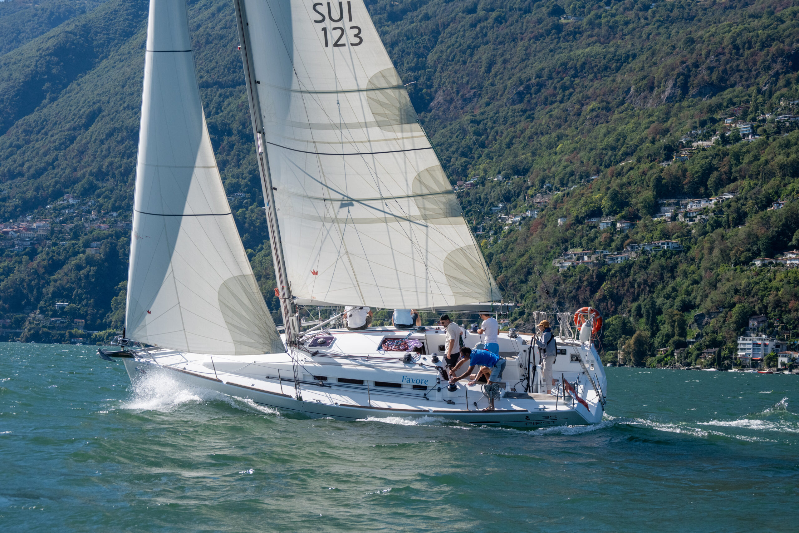 Segelevent Ascona Sept26 Segeln mit Favore, Teamsegeln
